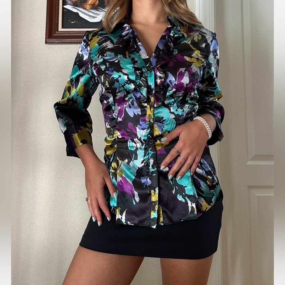 Spence petite floral button down with funky colors